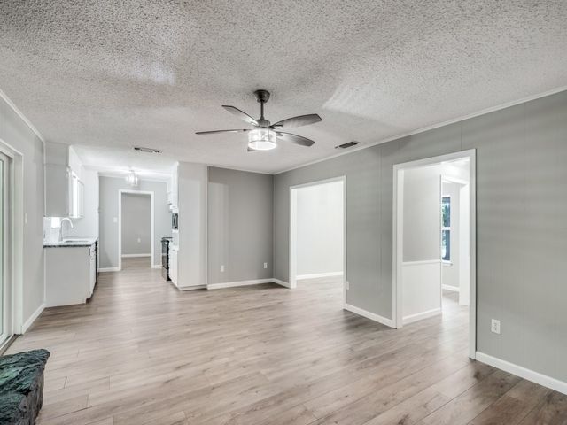 1301 Fox Hollow Court, Pelican Bay, TX 76020