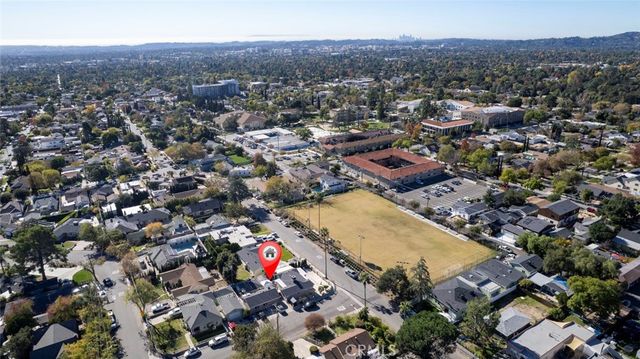 1670 N Oxford Avenue N, Pasadena, CA 91104