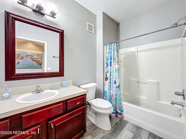 3671 KIRKPATRICK Circle 6, Jacksonville, FL 32210