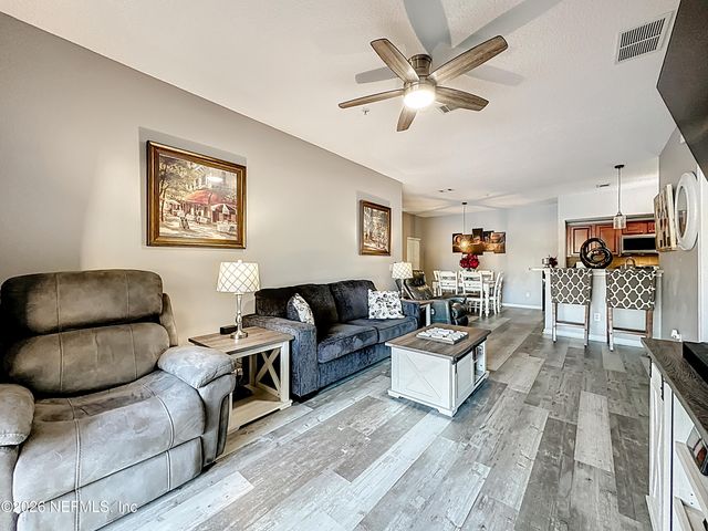 3671 KIRKPATRICK Circle 6, Jacksonville, FL 32210