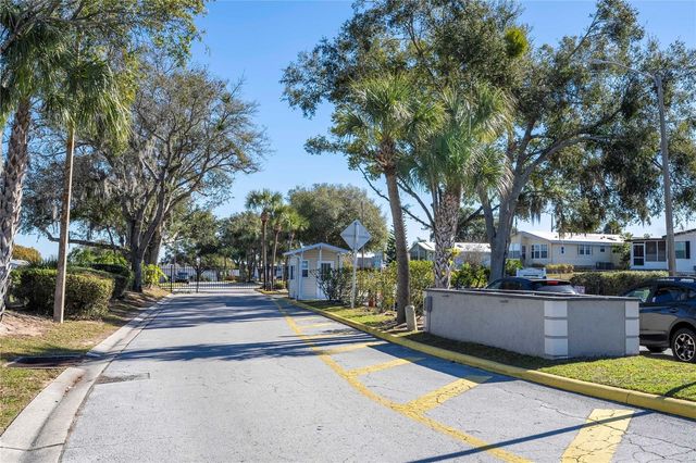 50989 HIGHWAY 27 274, Davenport, FL 33897