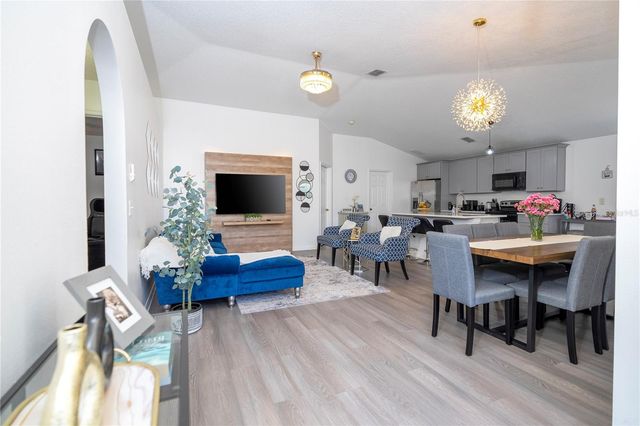 50989 HIGHWAY 27 274, Davenport, FL 33897