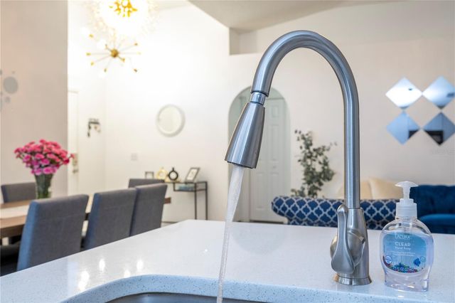 50989 HIGHWAY 27 274, Davenport, FL 33897