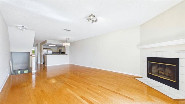323 MADEIRA CIRCLE, St Petersburg, FL 33715