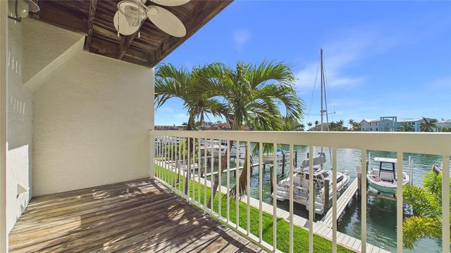 323 MADEIRA CIRCLE, St Petersburg, FL 33715
