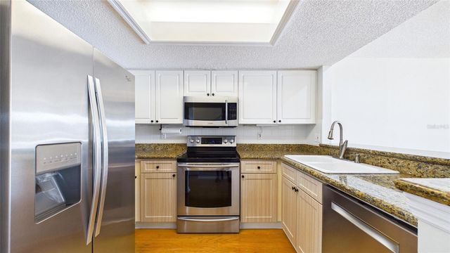 323 MADEIRA CIRCLE, St Petersburg, FL 33715