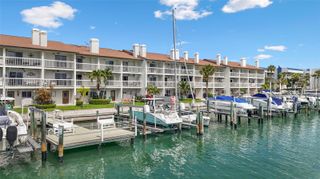323 MADEIRA CIRCLE, St Petersburg, FL 33715