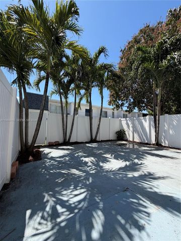 6760 SW 40th St 41, Davie, FL 33314