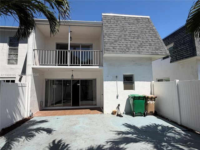 6760 SW 40th St 41, Davie, FL 33314