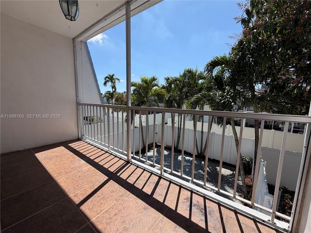 6760 SW 40th St 41, Davie, FL 33314