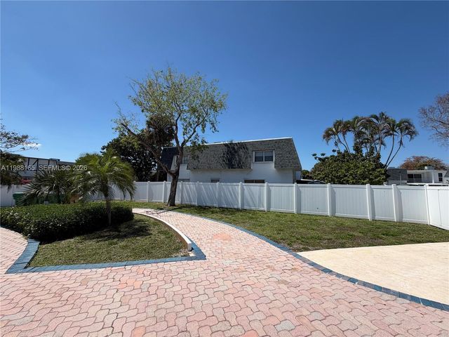 6760 SW 40th St 41, Davie, FL 33314