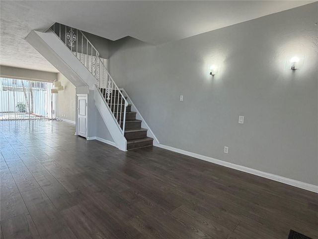 6760 SW 40th St 41, Davie, FL 33314