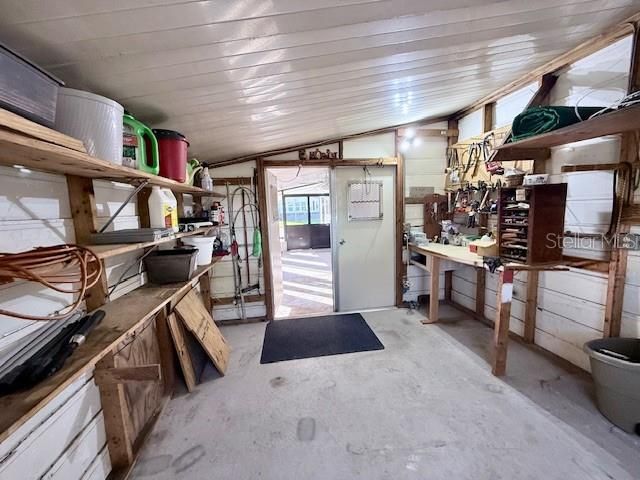 1011 ELIZABETH LANE, Lakeland, FL 33809