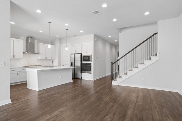 6405 Velvet Leaf LN, Buda, TX 78610