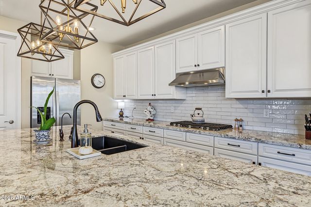 13986 W ALVARADO Drive, Goodyear, AZ 85395