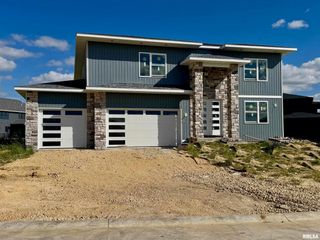 6589 BLACKBIRD Lane, Bettendorf, IA 52722