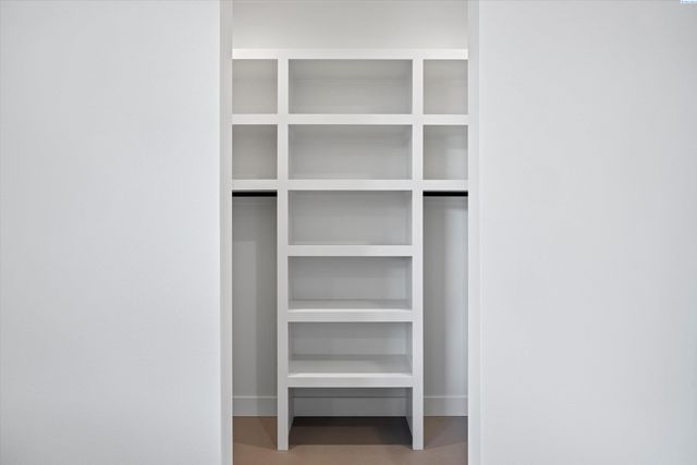 2243 S Wilson Pl, Kennewick, WA 99338