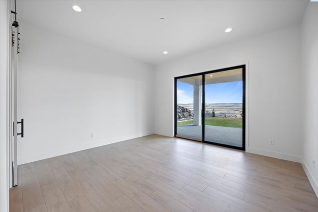 2243 S Wilson Pl, Kennewick, WA 99338