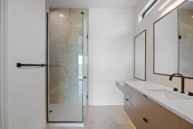 2243 S Wilson Pl, Kennewick, WA 99338