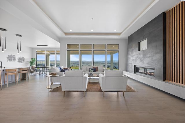 2243 S Wilson Pl, Kennewick, WA 99338