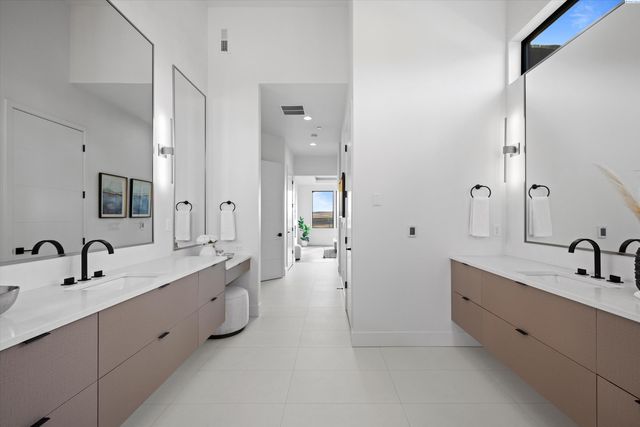 2243 S Wilson Pl, Kennewick, WA 99338