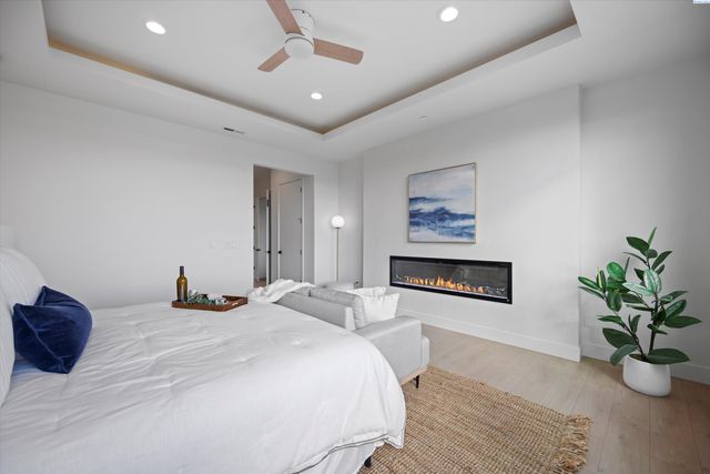 2243 S Wilson Pl, Kennewick, WA 99338