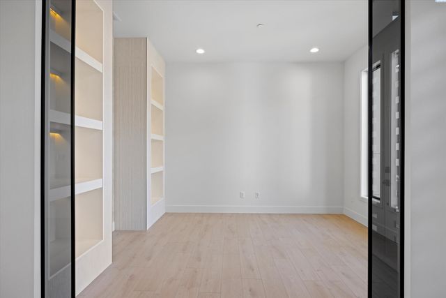 2243 S Wilson Pl, Kennewick, WA 99338