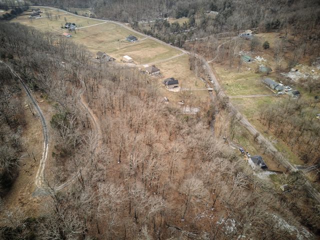 596 Lindsey Hollow Rd, Gallatin, TN 37066