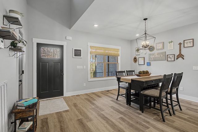 596 Lindsey Hollow Rd, Gallatin, TN 37066