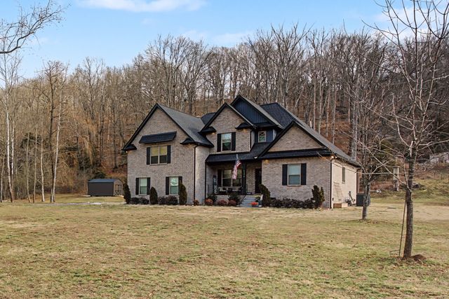 596 Lindsey Hollow Rd, Gallatin, TN 37066