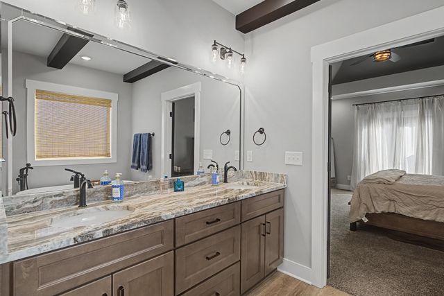 596 Lindsey Hollow Rd, Gallatin, TN 37066