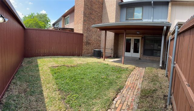 3618 Holly Tree Trail, Garland, TX 75044