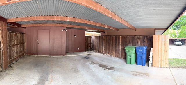 3618 Holly Tree Trail, Garland, TX 75044