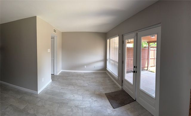 3618 Holly Tree Trail, Garland, TX 75044