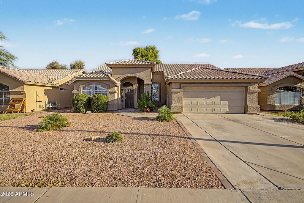 2347 E RANCH Road, Gilbert, AZ 85296