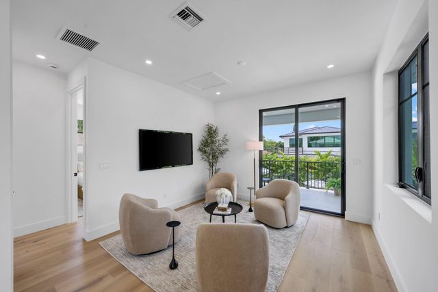 234 NE 12th Street, Delray Beach, FL 33444