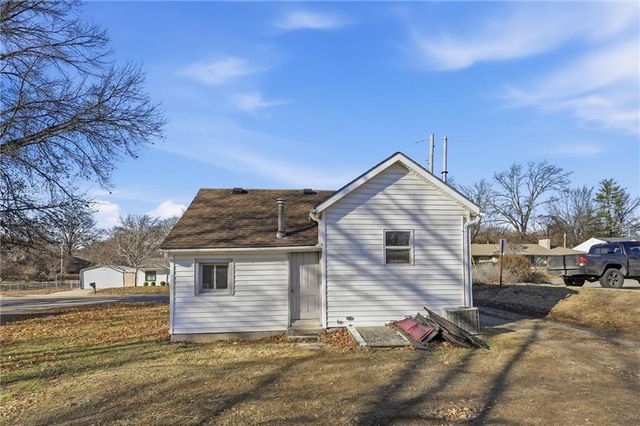 2309 10th Avenue, Leavenworth, KS 66048