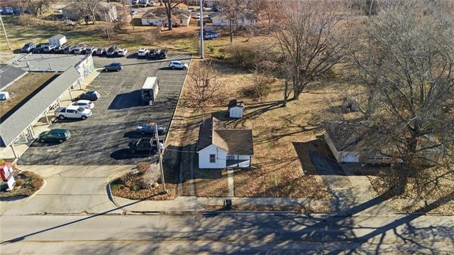 2309 10th Avenue, Leavenworth, KS 66048