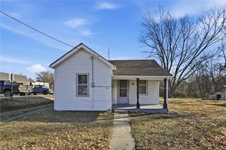2309 10th Avenue, Leavenworth, KS 66048