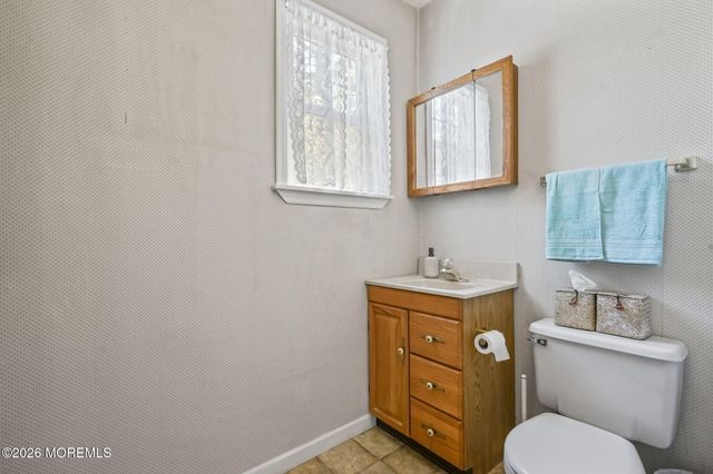 636 Ridgedale Avenue, Woodbridge, NJ 07095