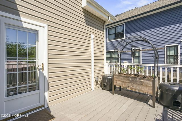 636 Ridgedale Avenue, Woodbridge, NJ 07095