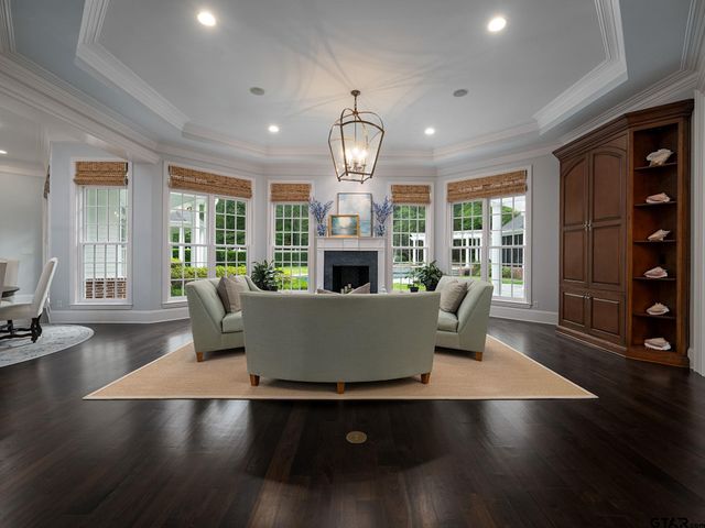 211 Saddle Creek Drive, Tyler, TX 75703