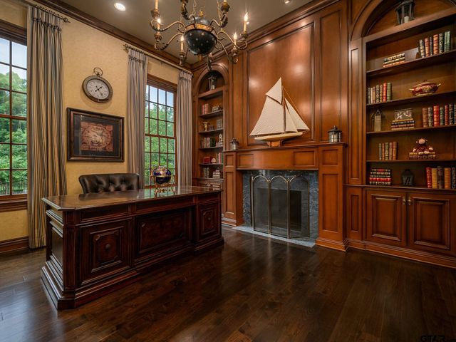211 Saddle Creek Drive, Tyler, TX 75703