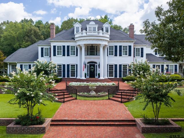 211 Saddle Creek Drive, Tyler, TX 75703