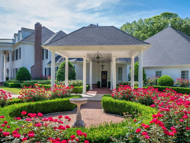 211 Saddle Creek Drive, Tyler, TX 75703