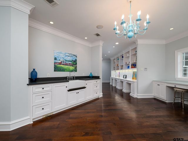 211 Saddle Creek Drive, Tyler, TX 75703