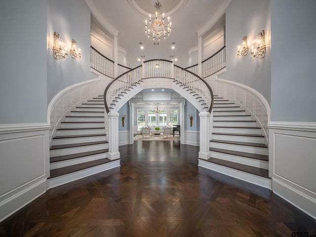 211 Saddle Creek Drive, Tyler, TX 75703