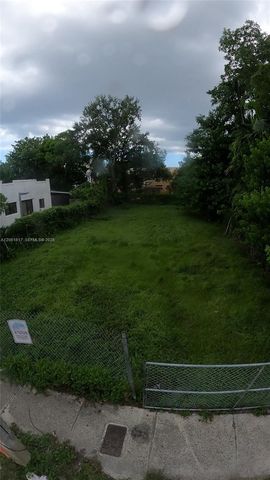 1036 NW 31st St, Miami, FL 33127