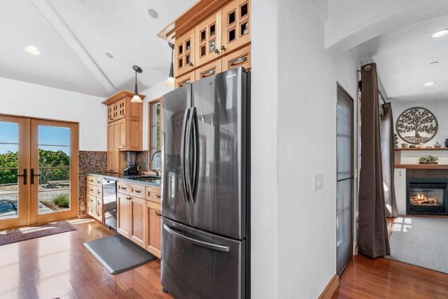 1205 Eagle Hill Road, Royal Oaks, CA 95076