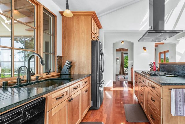 1205 Eagle Hill Road, Royal Oaks, CA 95076